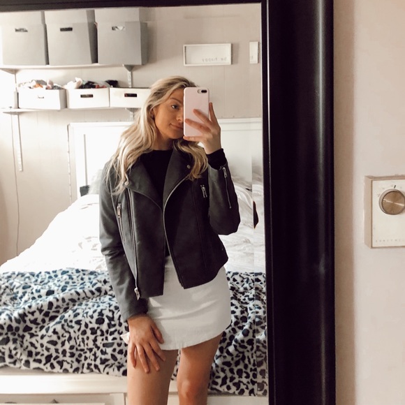 Forever 21 Jackets & Blazers - FOREVER 21 jacket M